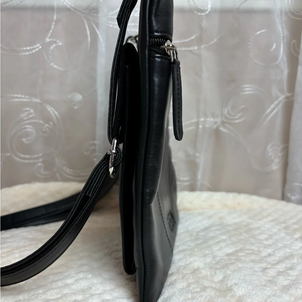 Champs Black Smooth Leather RFID Messenger Crossbody Bag